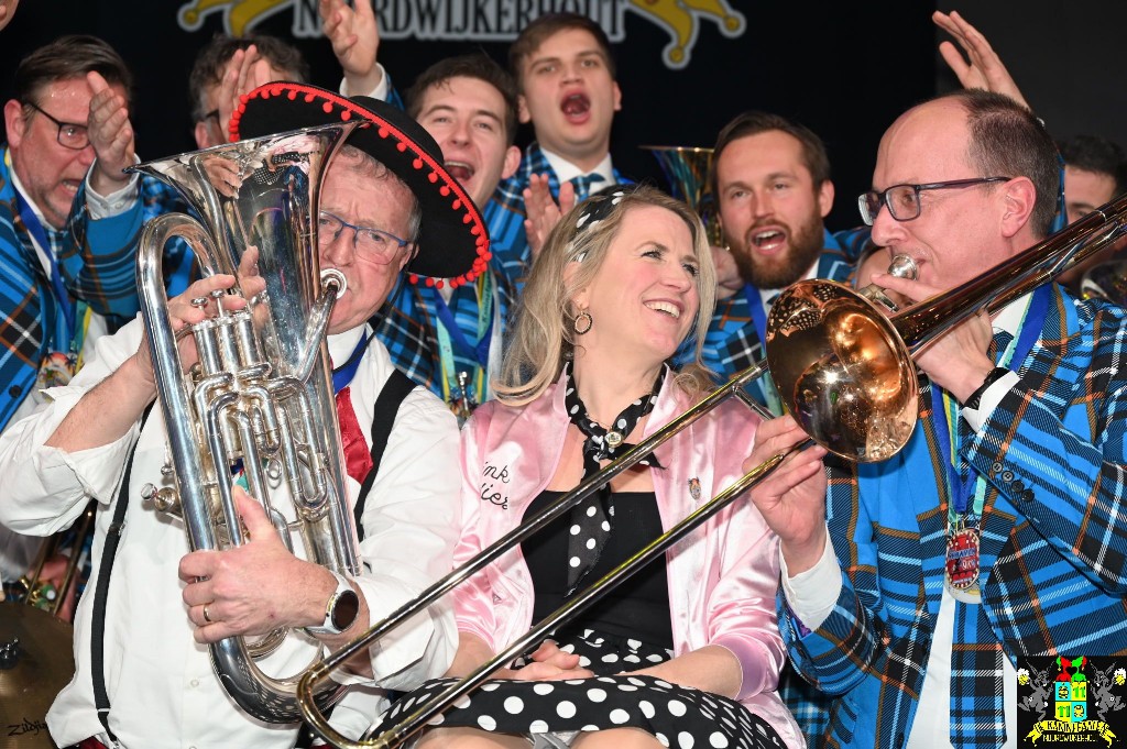 ../Images/Seniorencarnaval 2026 259.jpg